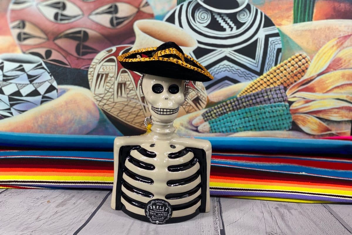 Los Azulejos Skelly Anejo Ultra Premium Tequila (750 ml)