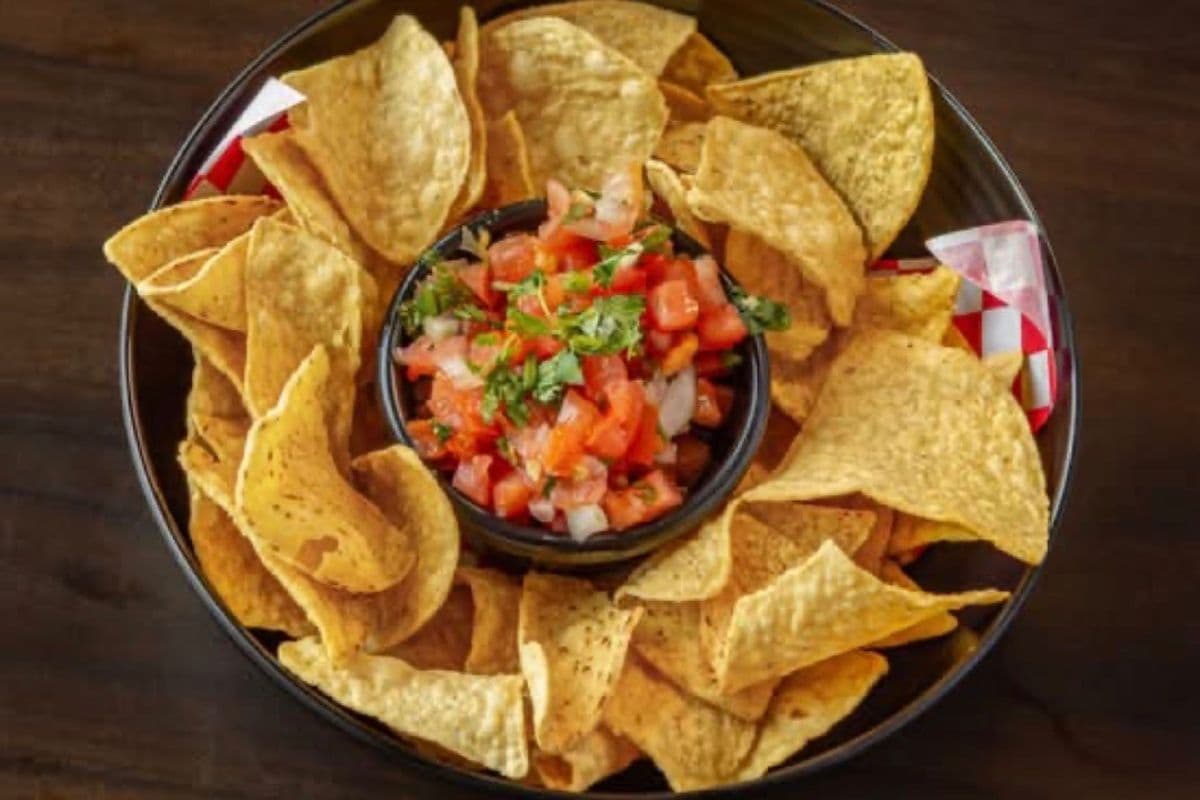Chips And Salsa