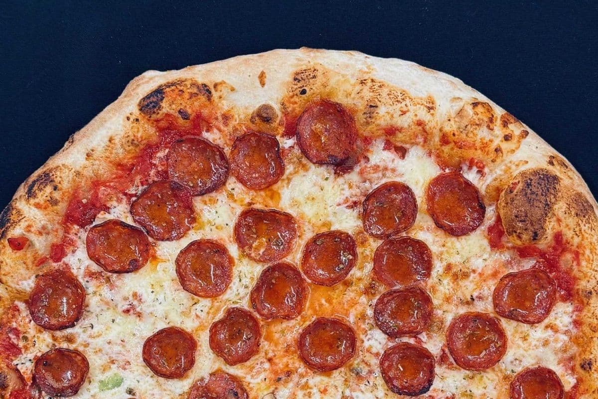 Pizza Pepperoni Large / Large Pepperoni Pizza