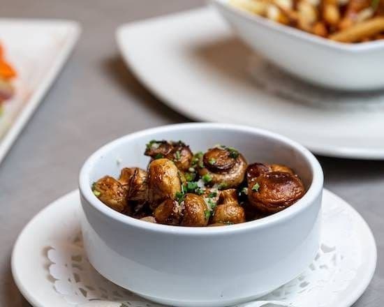 Champignons sautés / Sauteed Mushrooms