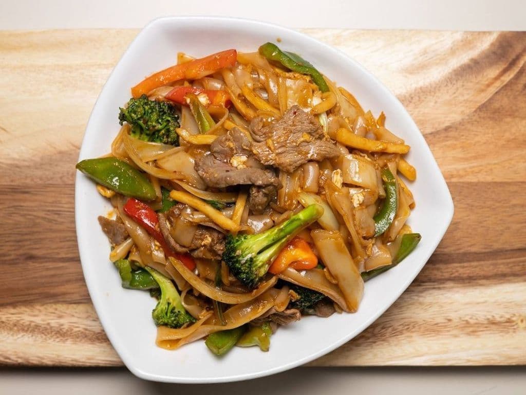 19. Pad Kee Mao