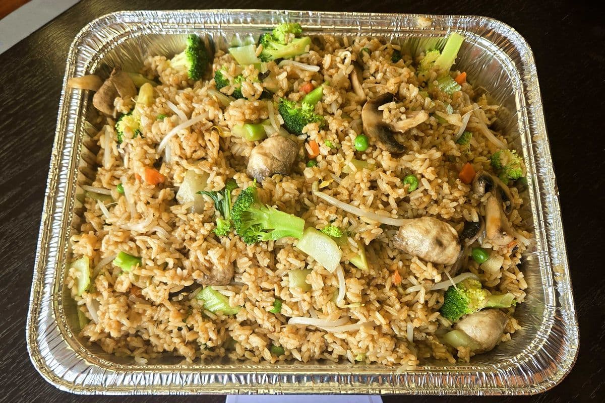 0117. Vegetable Fried Rice (party tray)