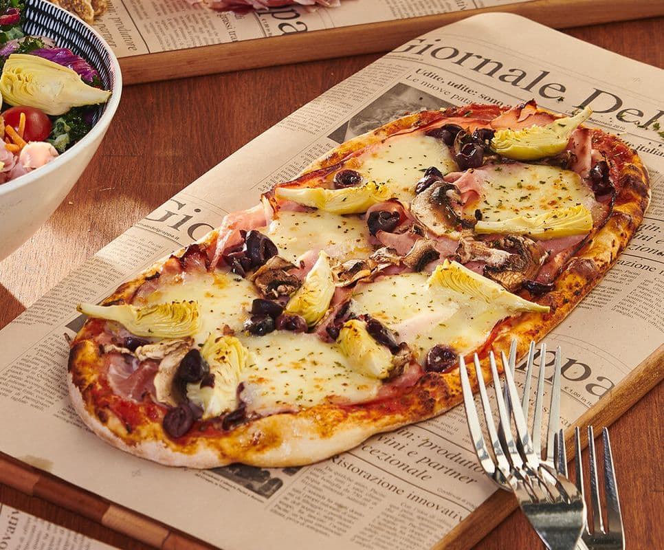 Capricciosa e Mozzafila Pizza / Pizza capricciosa e mozzafila
