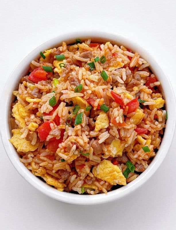 Beef & Tomato Fried Rice / 蕃茄牛肉炒飯