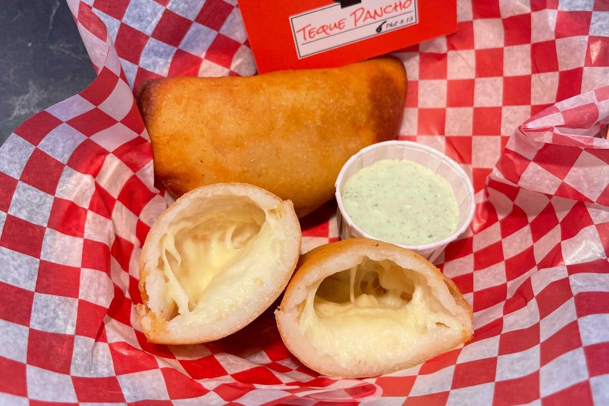 Empanada au fromage / Cheese Empanada (unité)