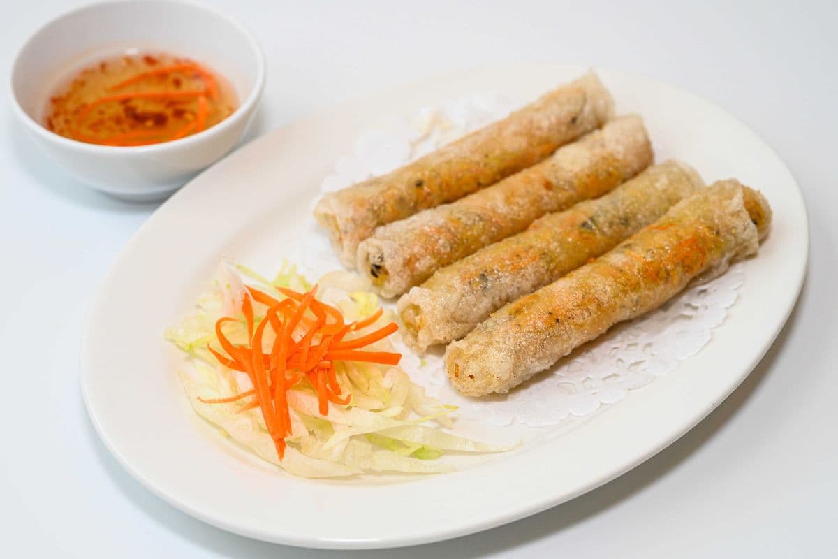 106. Gluten-Free Vegetarian Spring Rolls (4 rolls)