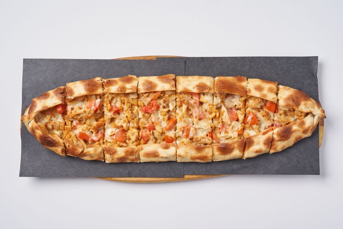 Chicken Doner Pide