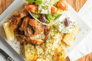 Assiette de poulet spasti (morceaux grillés) / Spasti Chicken (Grilled pieces) Plate