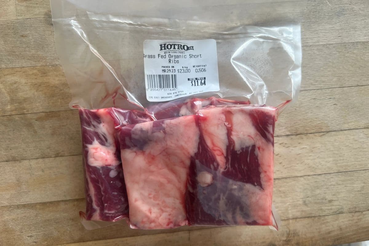 Certified Organic Grass-Fed Beef Short Ribs (500 g)