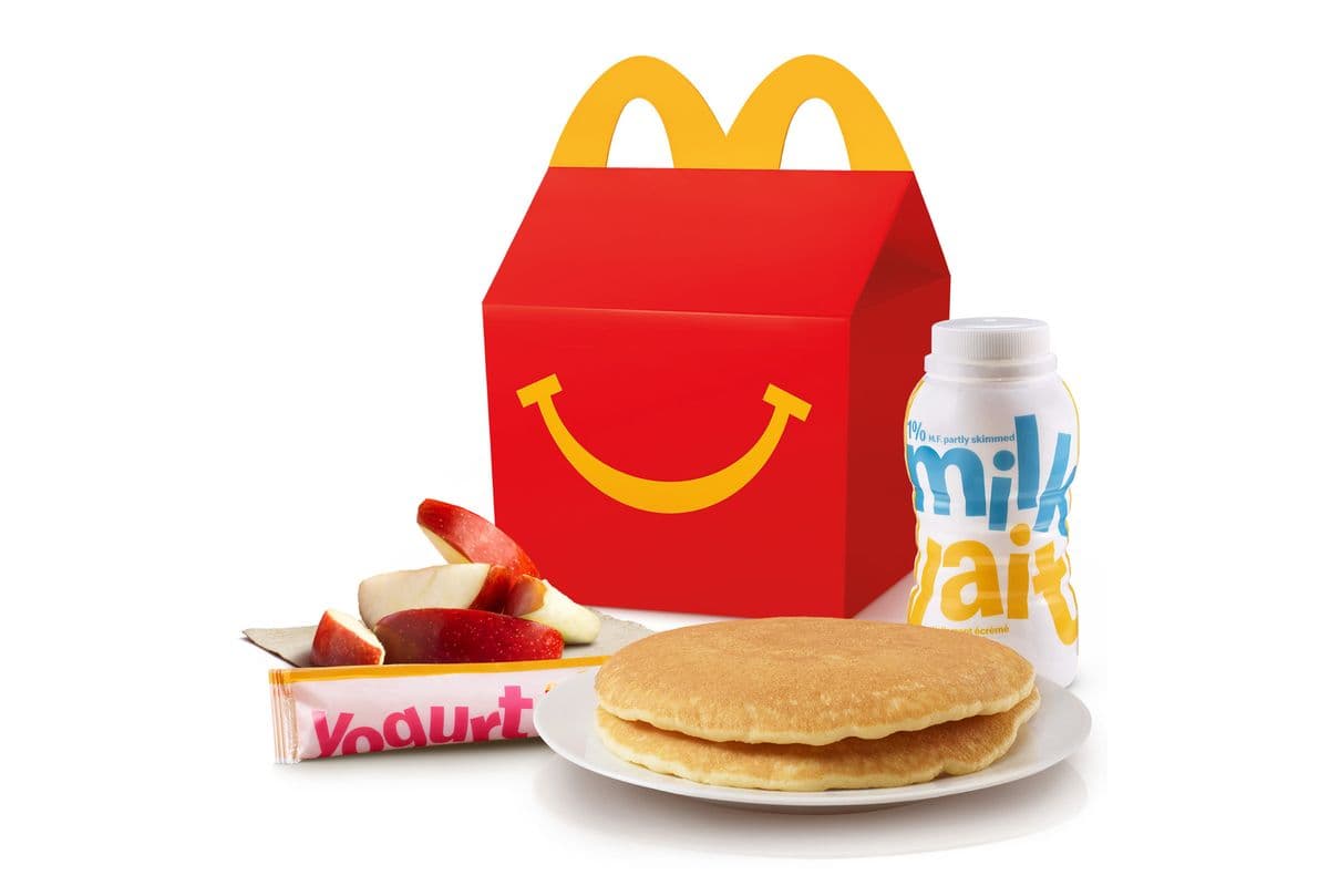 Happy Meal Hotcakes with Apple Slices [420-530 Cals]