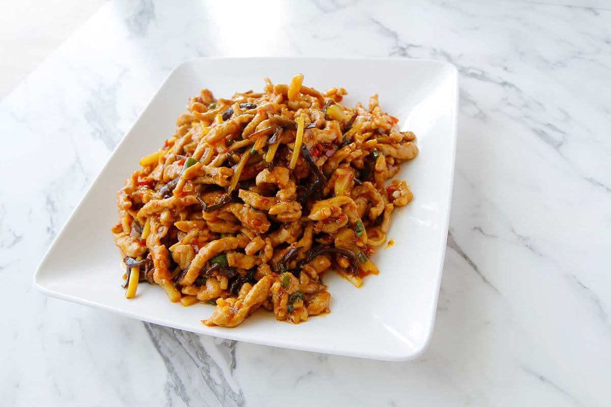 Stir Fried Spicy Shredded Pork 魚香肉絲
