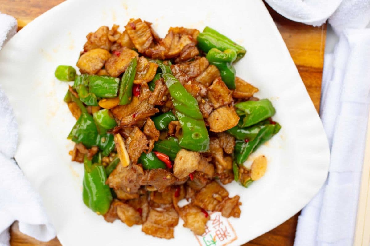 Country Style Stir Fried Pork with Green Pepper 农家小炒肉