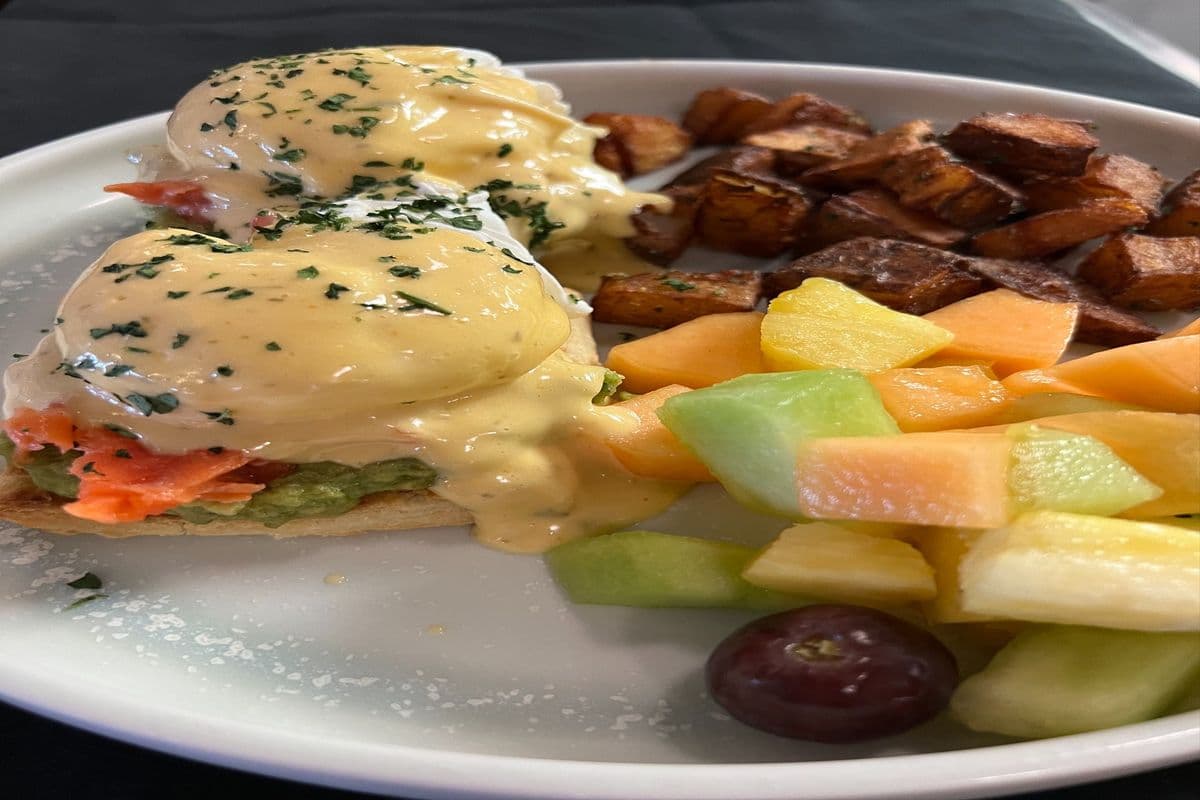 Smoked Salmon Benny