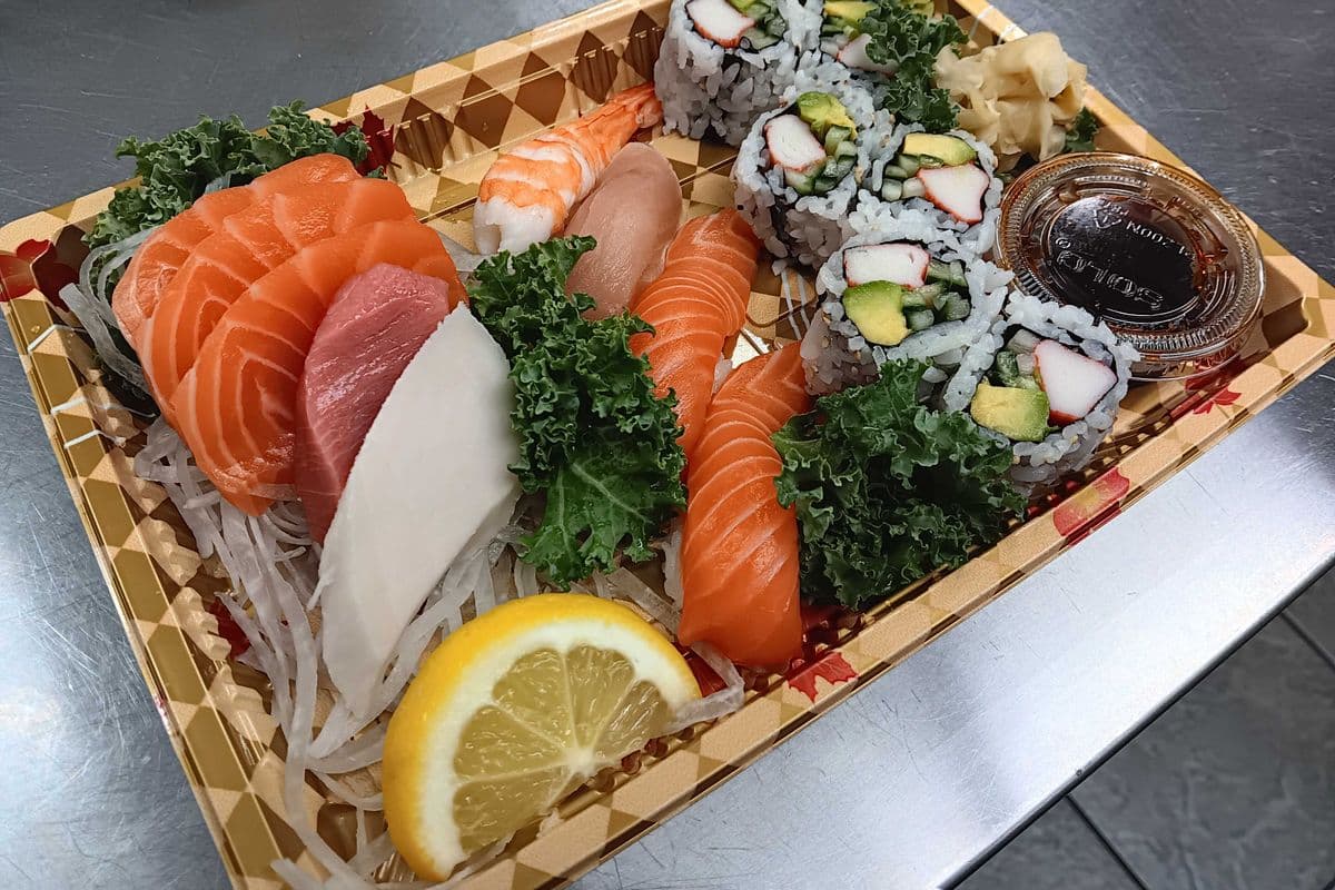 L8. Sashimi & Sushi Lunch