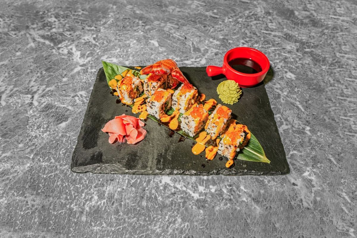 Kabbana Fried Sushi Roll