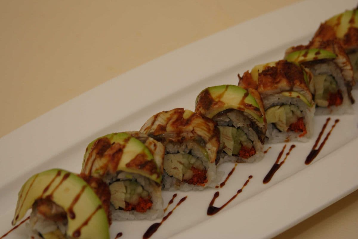 Dragon Roll (8 pcs)