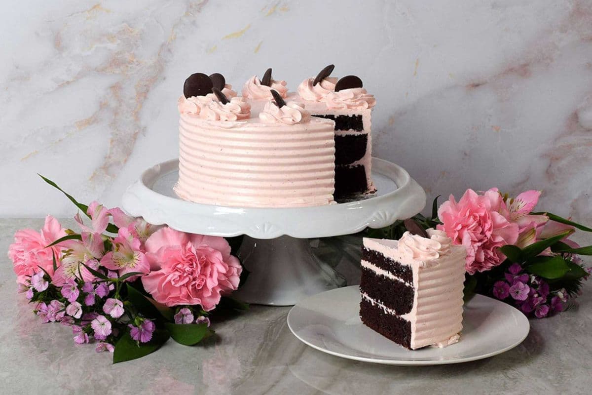 Chocolate Cake with Strawberry Buttercream 6"