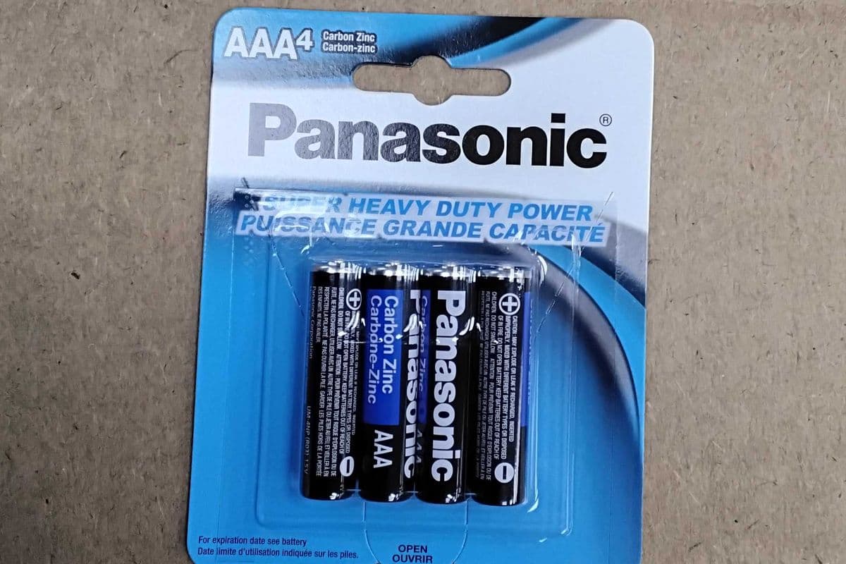 Panasonic AAA4 Alkaline Batteries (4 ct)