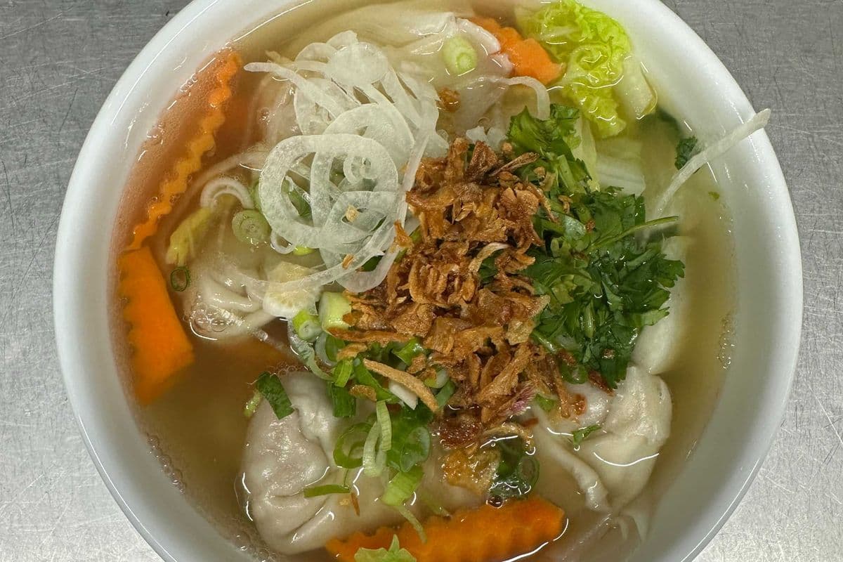 B6. Wonton Soup