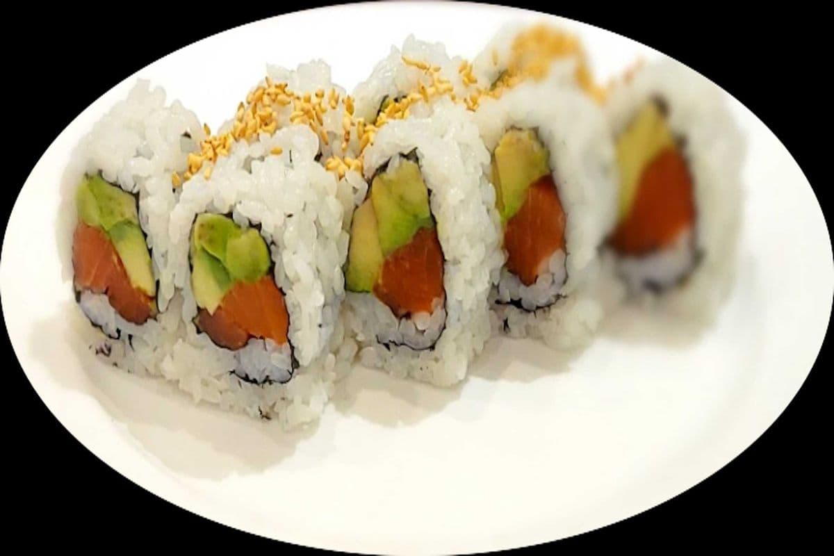 Sokeye Salmon and Avocado Roll