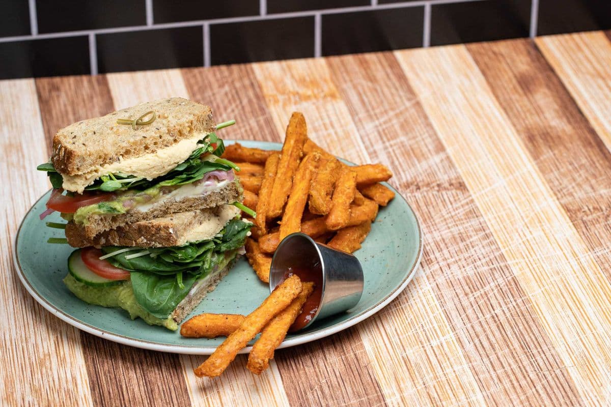 Hummus Sandwich