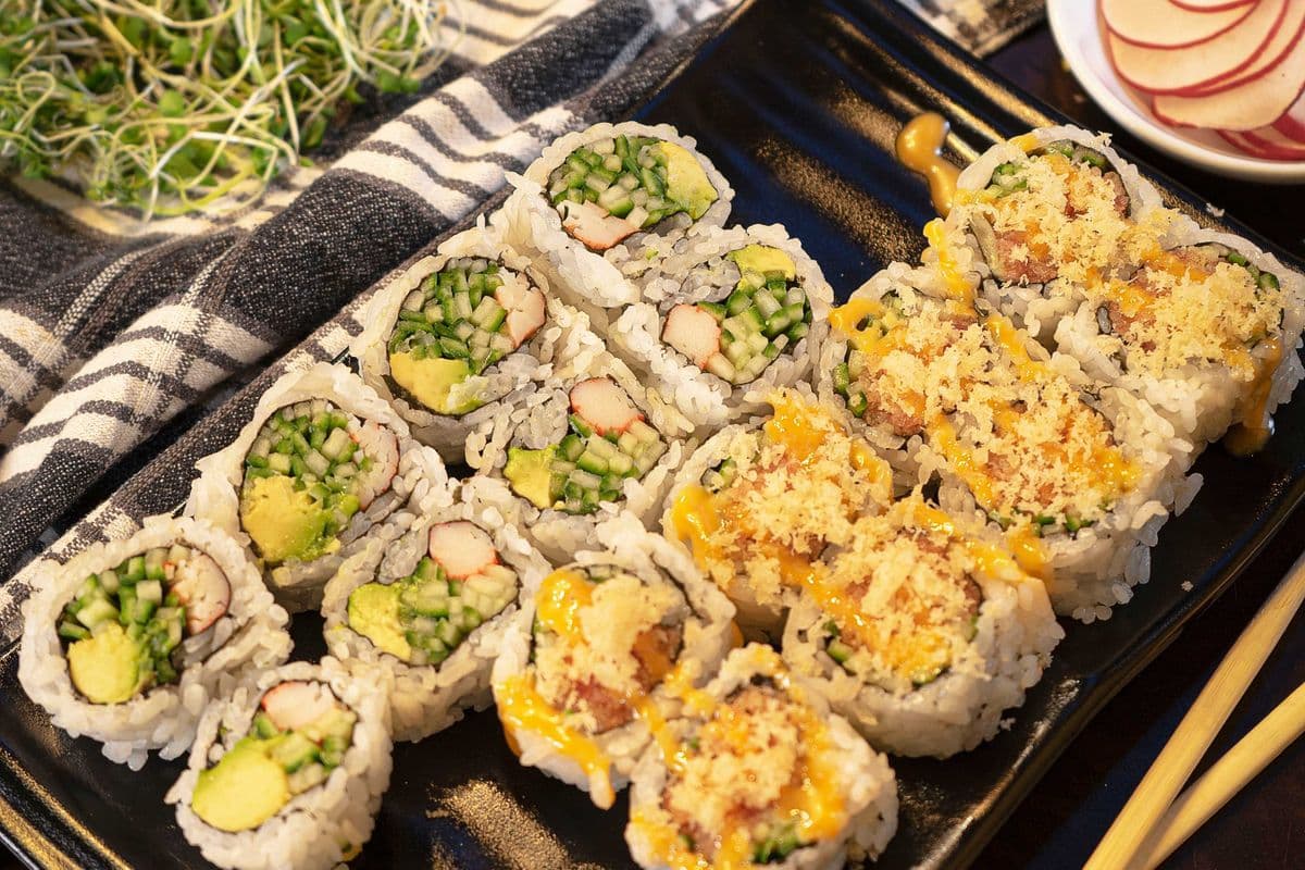 Spicy Salmon & California Roll Combo