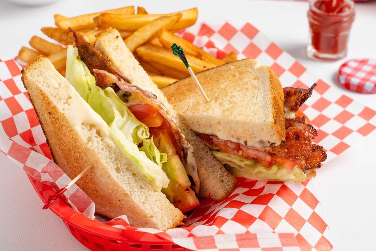 Classic B.L.T. Sandwich