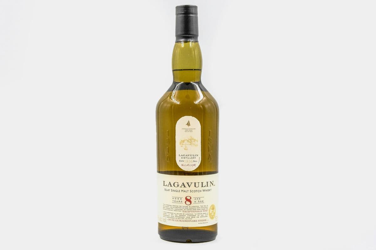 LAGAVULIN 8YR (1 x 750 ML)
