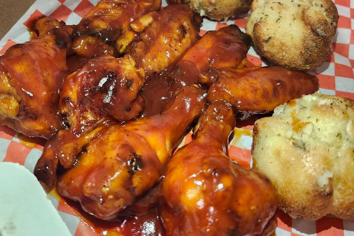 Chicken Wings (1/2 lb)