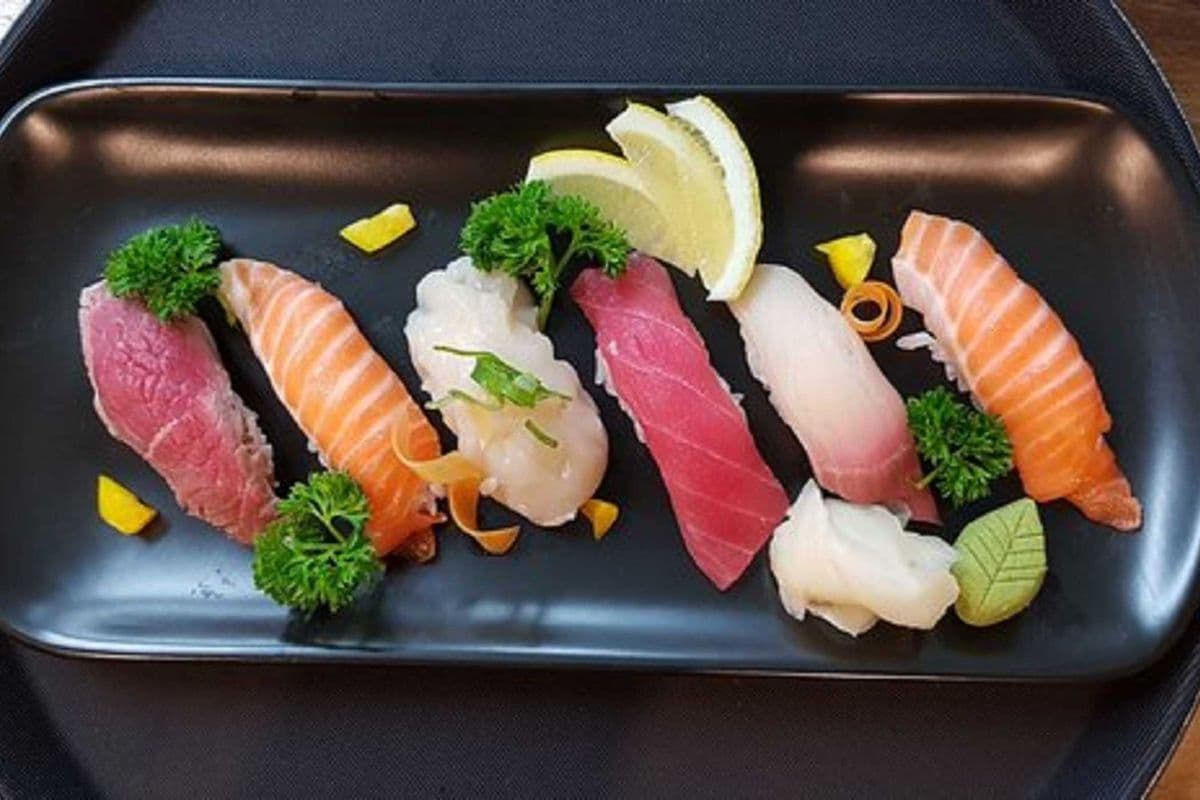 AP11. Sushi Appetizer (6 pcs)