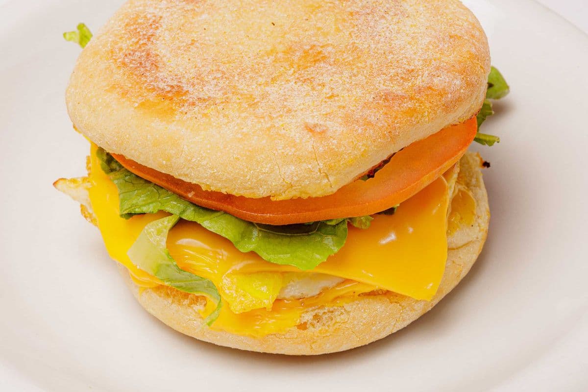 Vegie Egg and Cheese English Muffin
