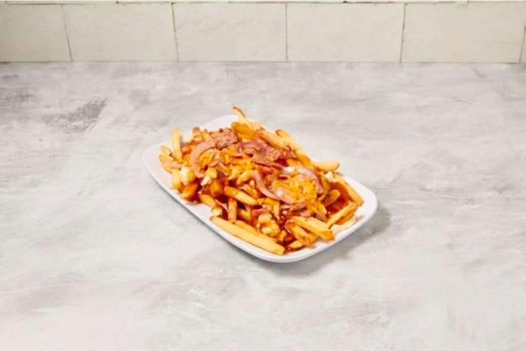 Regular Size Canadian Poutine