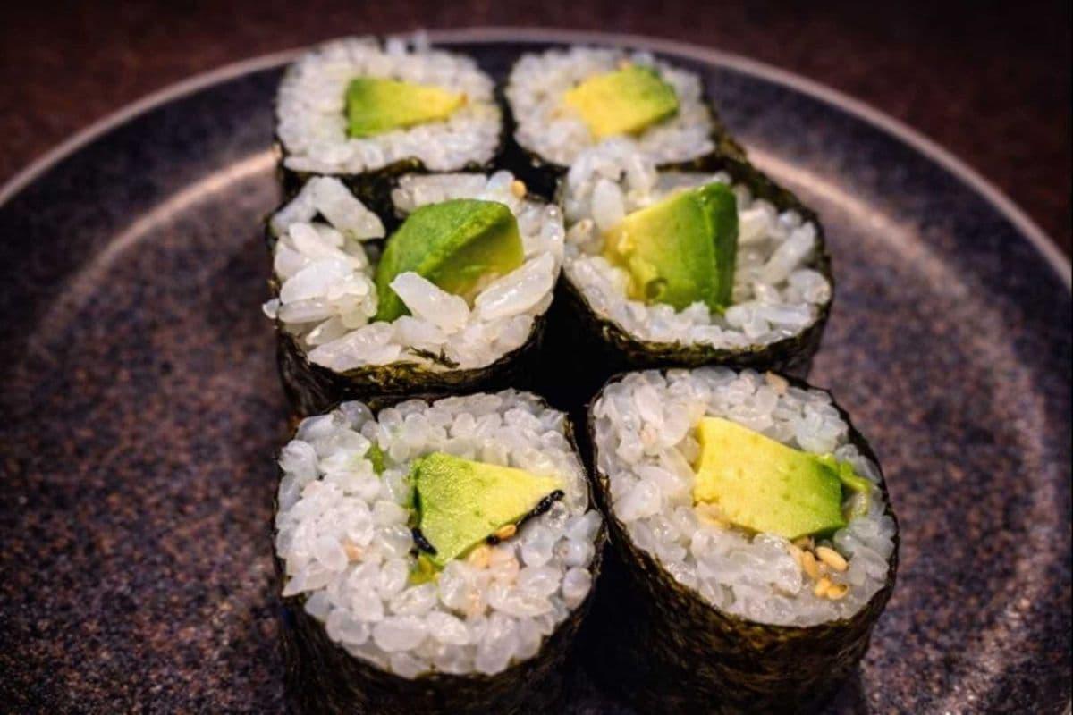 HM 2. Avocado Hsomaki (6 pcs)