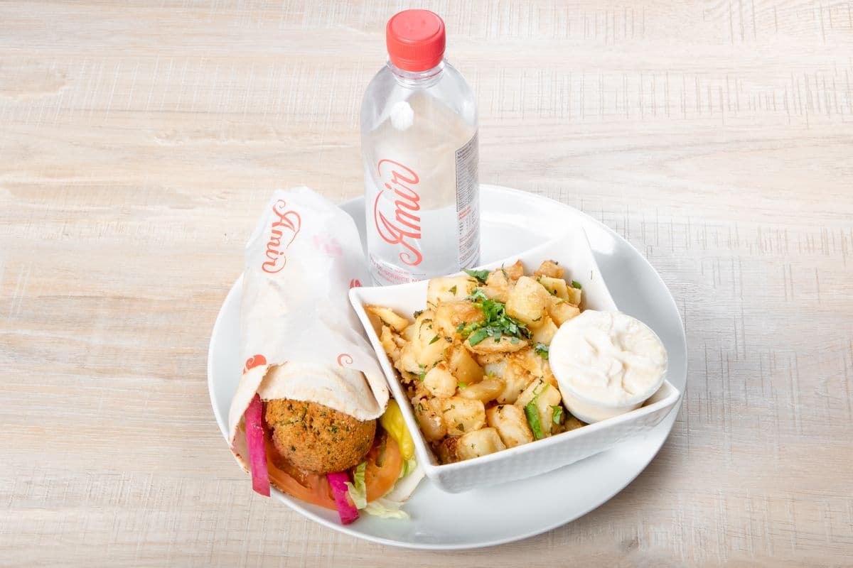 Trio pita falafels