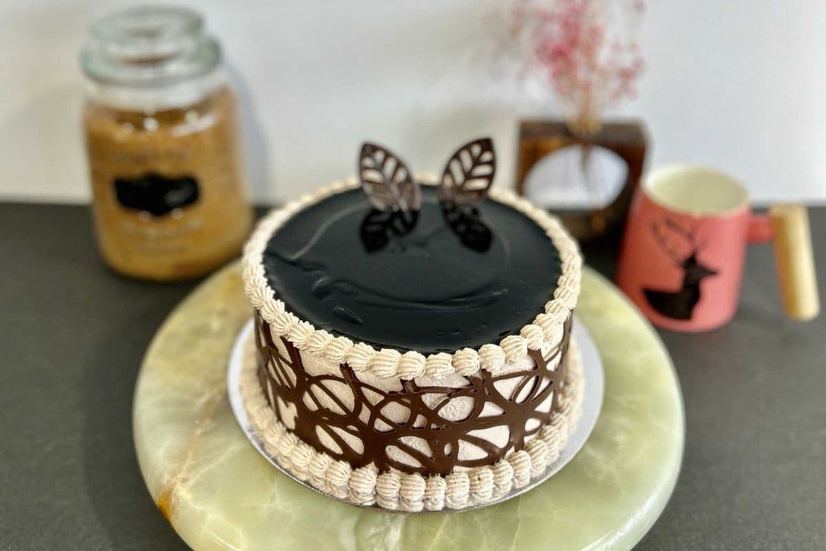 Chocolate Cake 6"