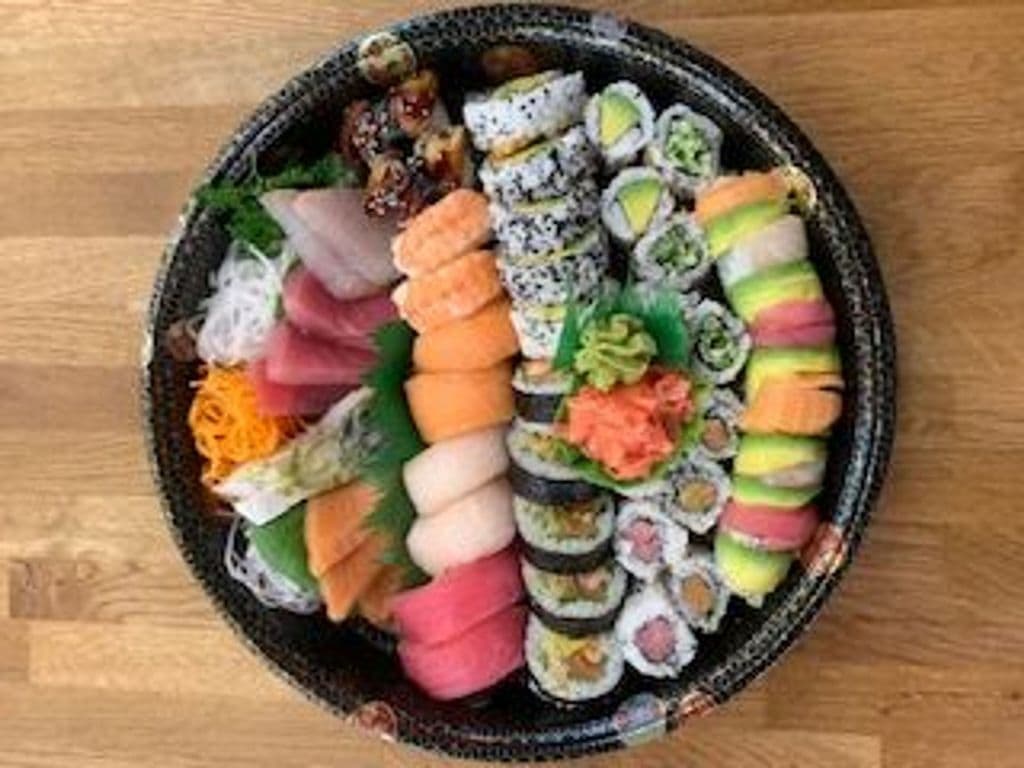 Plateau Nigiri et Sashimi 50mcx / Nigiri and Sashimi Platter 50pcs
