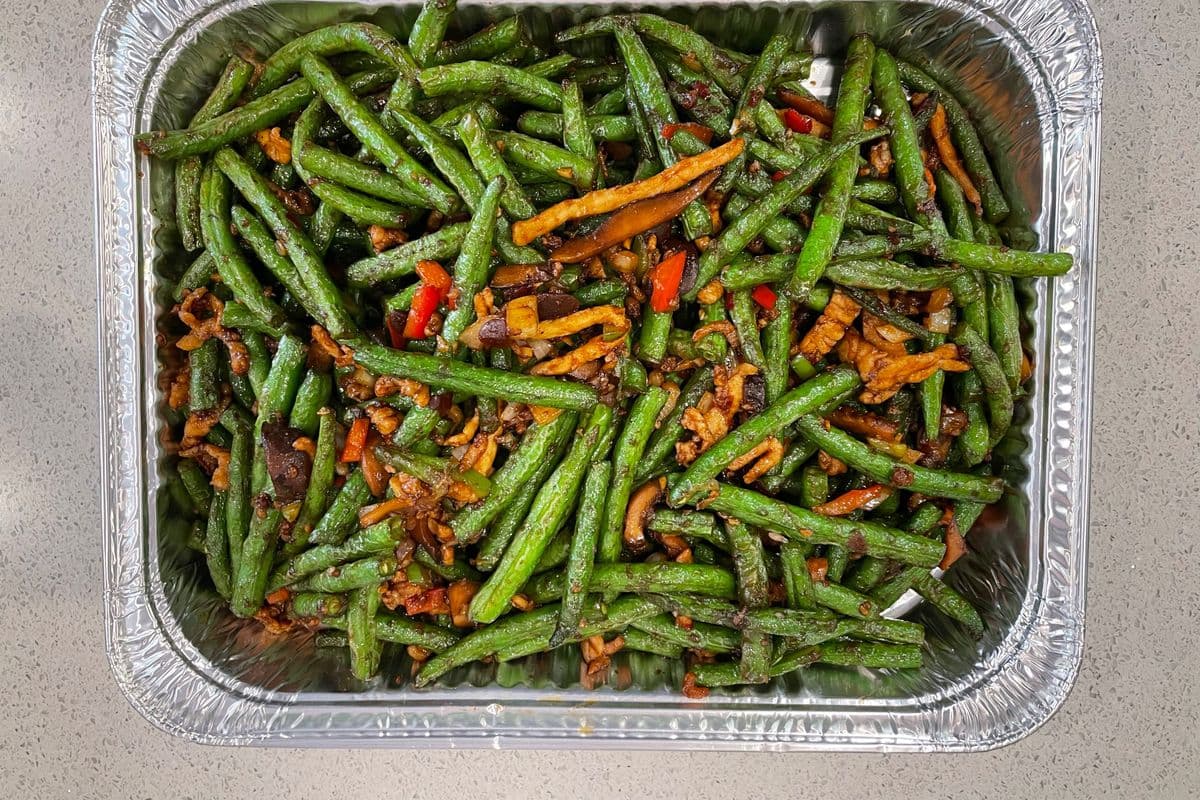 Pan Fried String Peas with Minced Pork 乾扁四季豆 Party Tray L