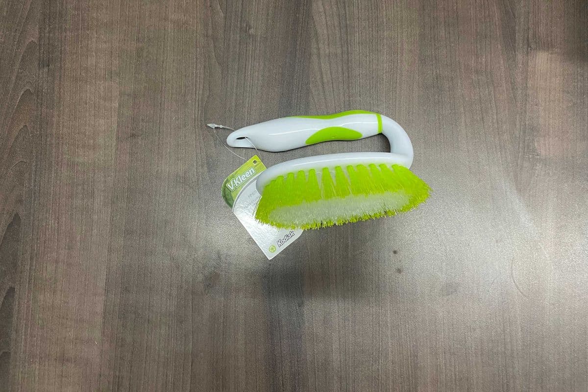 Scrub Brush with Handle
