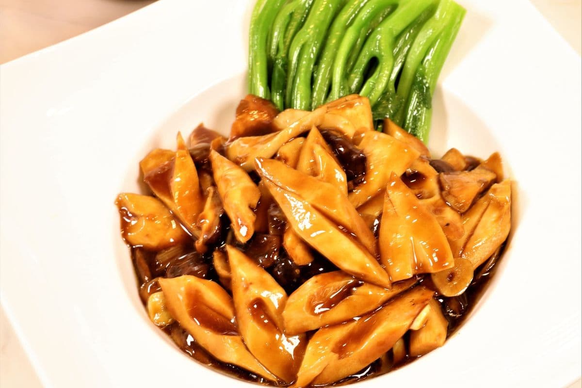 186. Stir-Fried Braised Mushroom and Winter Bamboo Shoots - 烧二冬(山菌,竹筒)