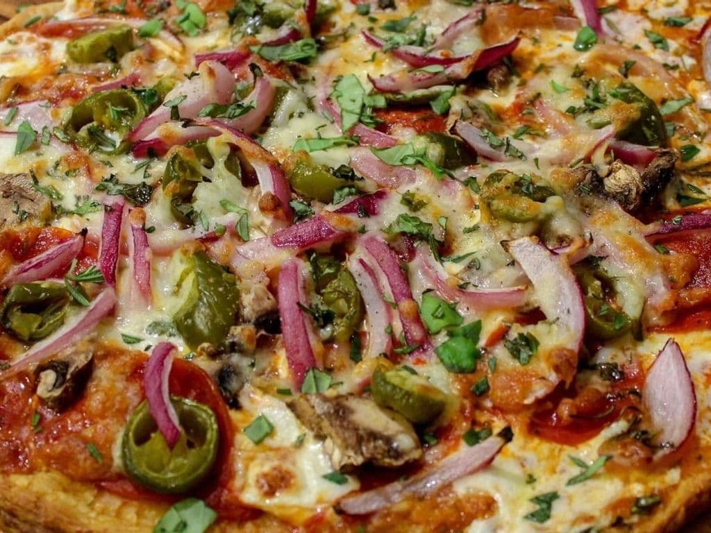 Cacciatore Pizza (Medium)