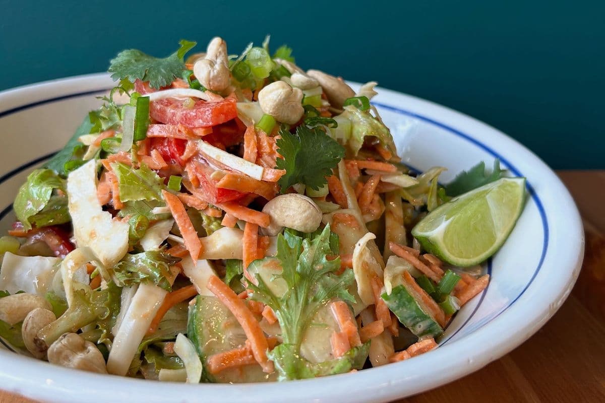 Crunchy Peanut Salad