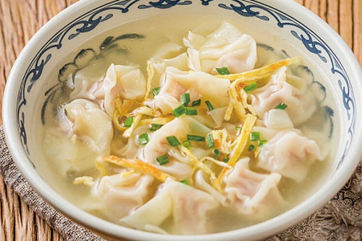 A3. Shepherd's Purse and Pork Wonton Soup (12 pcs)