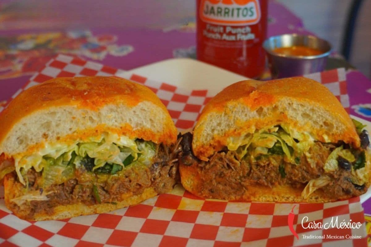 Torta de Birria