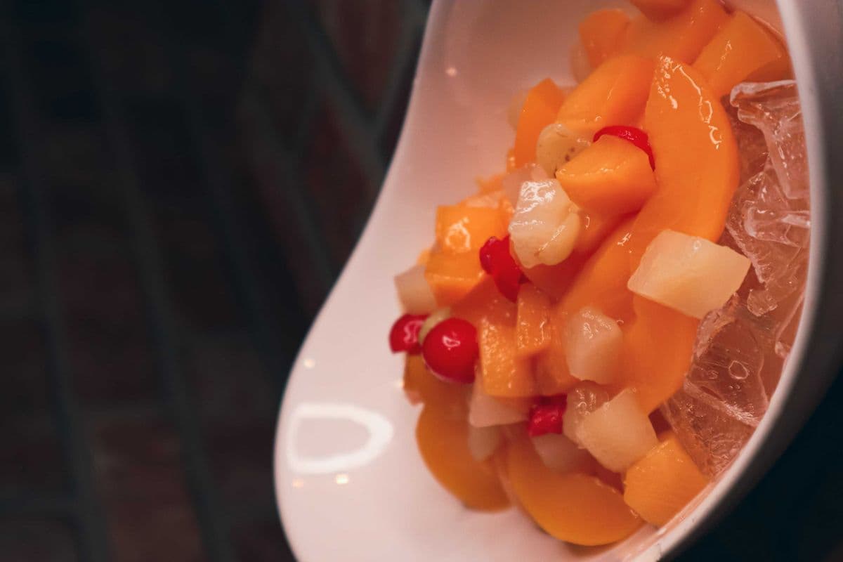 Sweet Peach on the Rocks
