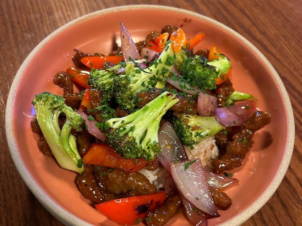 Ginger Beef Stir - Fry Bowl