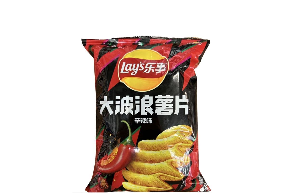 Lays Pure Spicy (70g) (370 Cal)