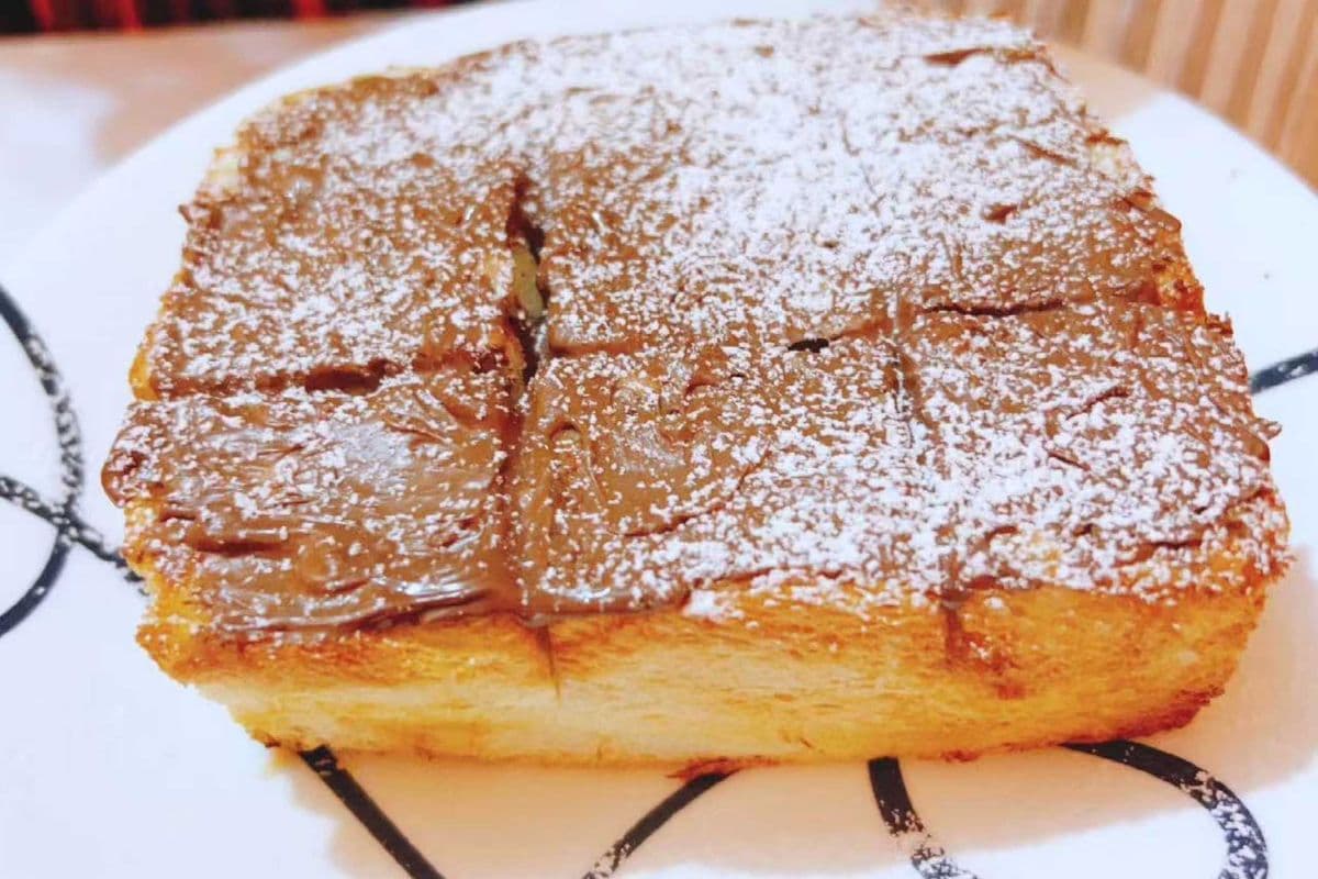 T6. Nutella Thick Toast / T6. 巧克力厚片吐司