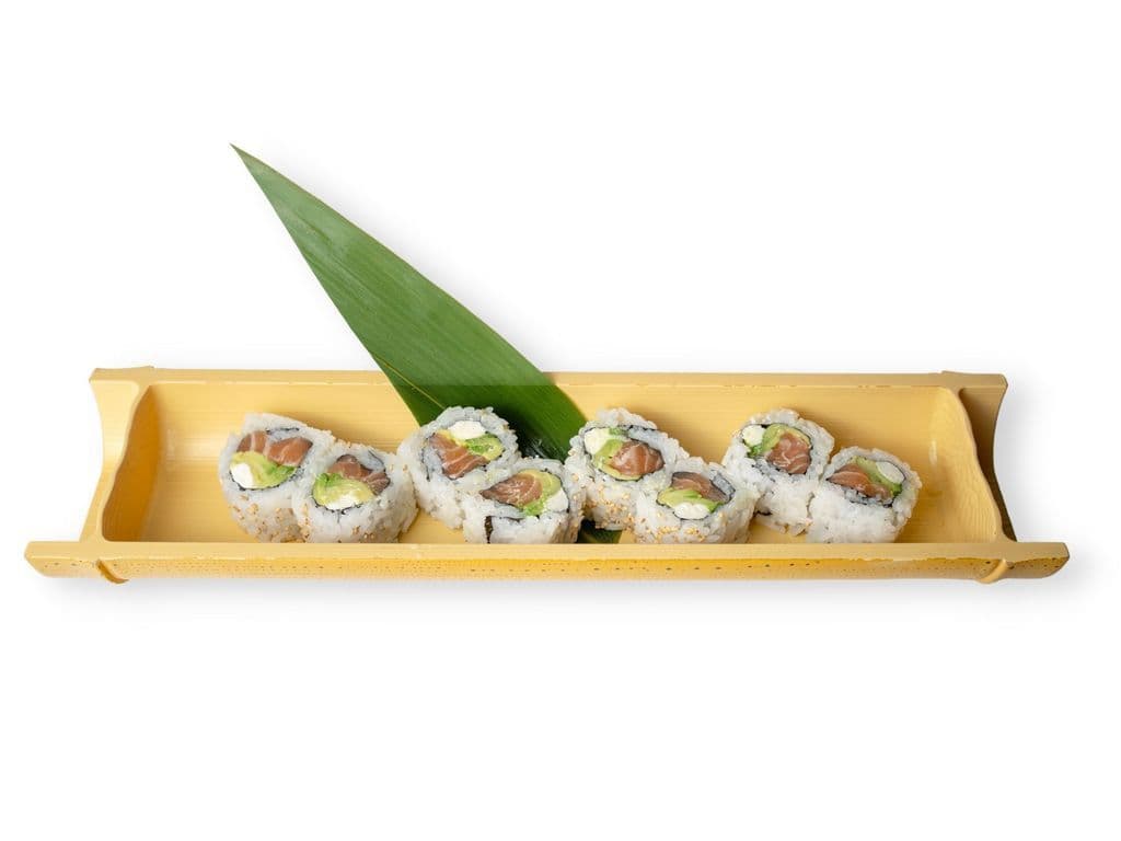 Salmon Avocado & Cream Cheese Roll (8pc)