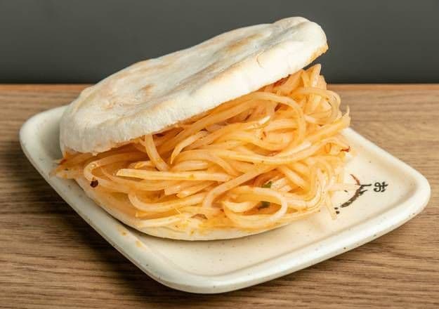 Shredded Potato Burger 土豆丝夹馍