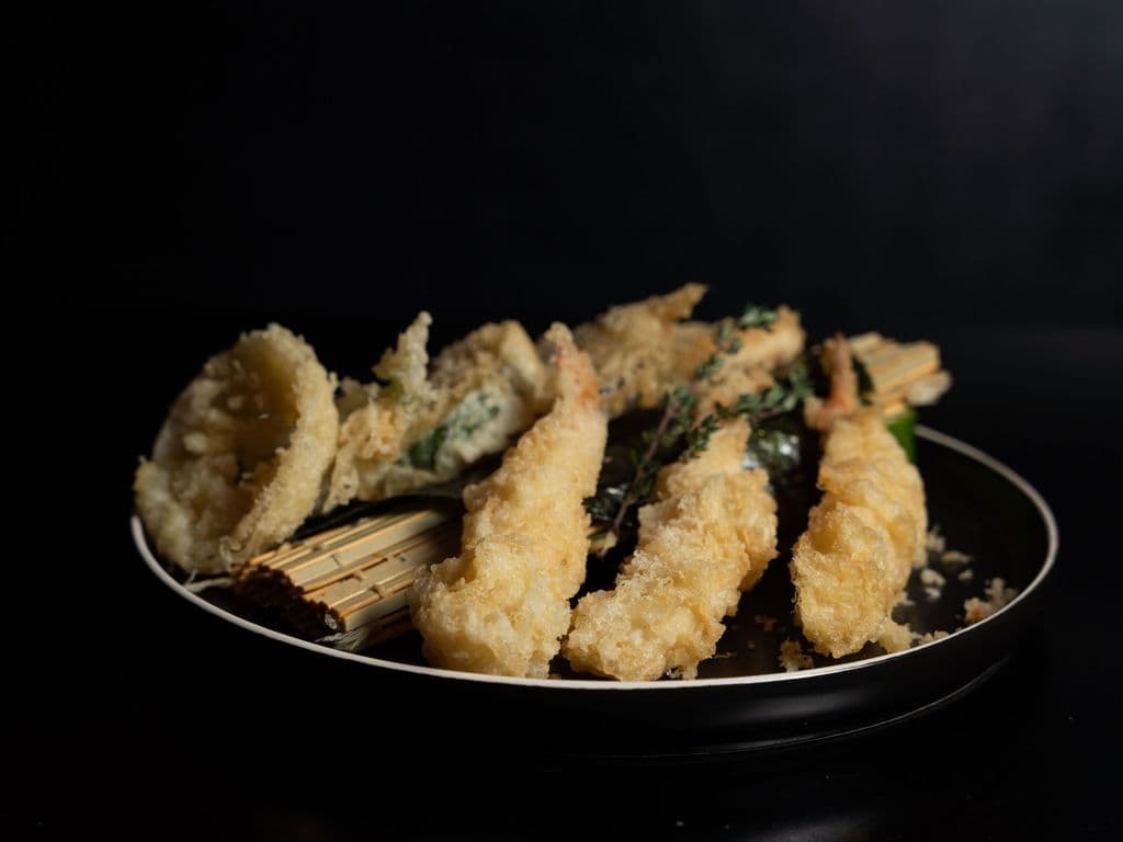 33. Crevettes (3mcx)* / Shrimp (3pcs)*